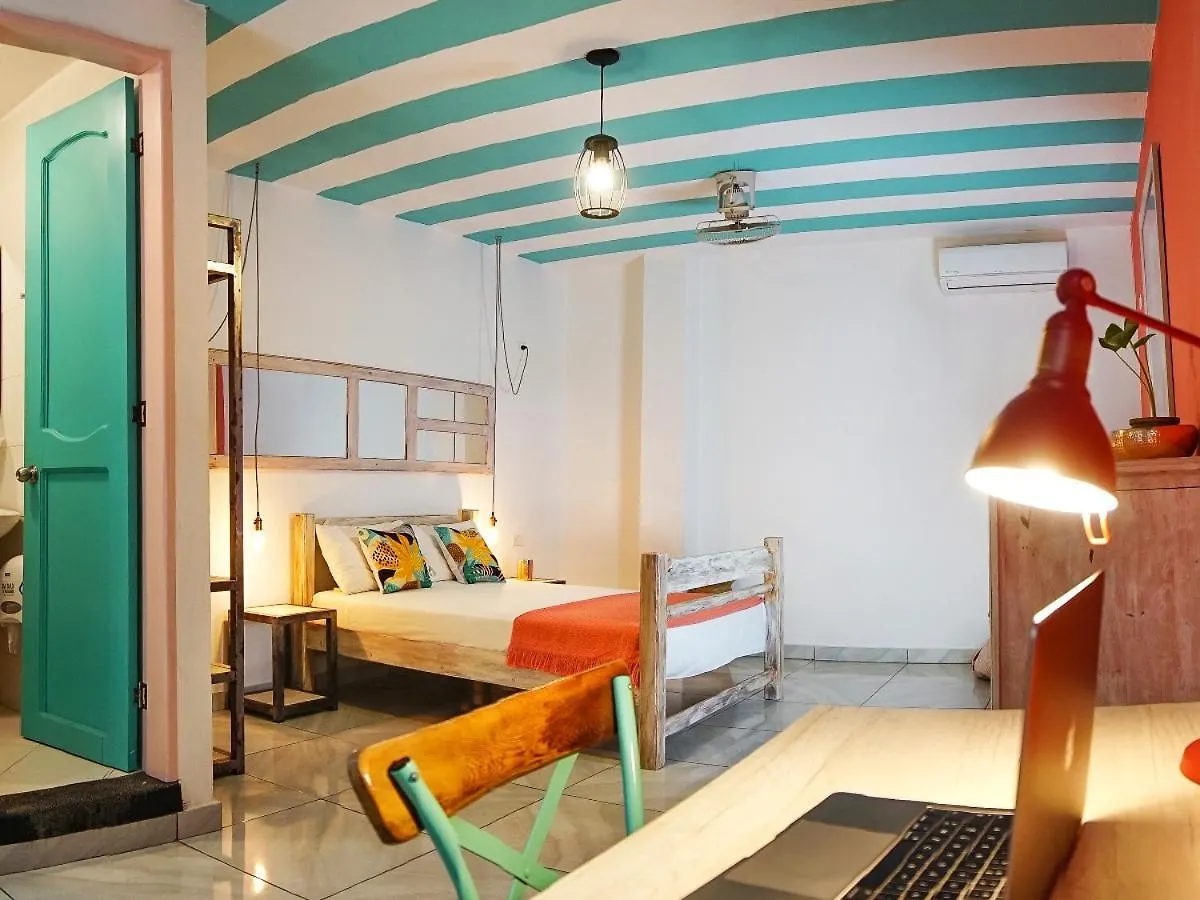 La Brisa Loca Hostel 圣玛尔塔