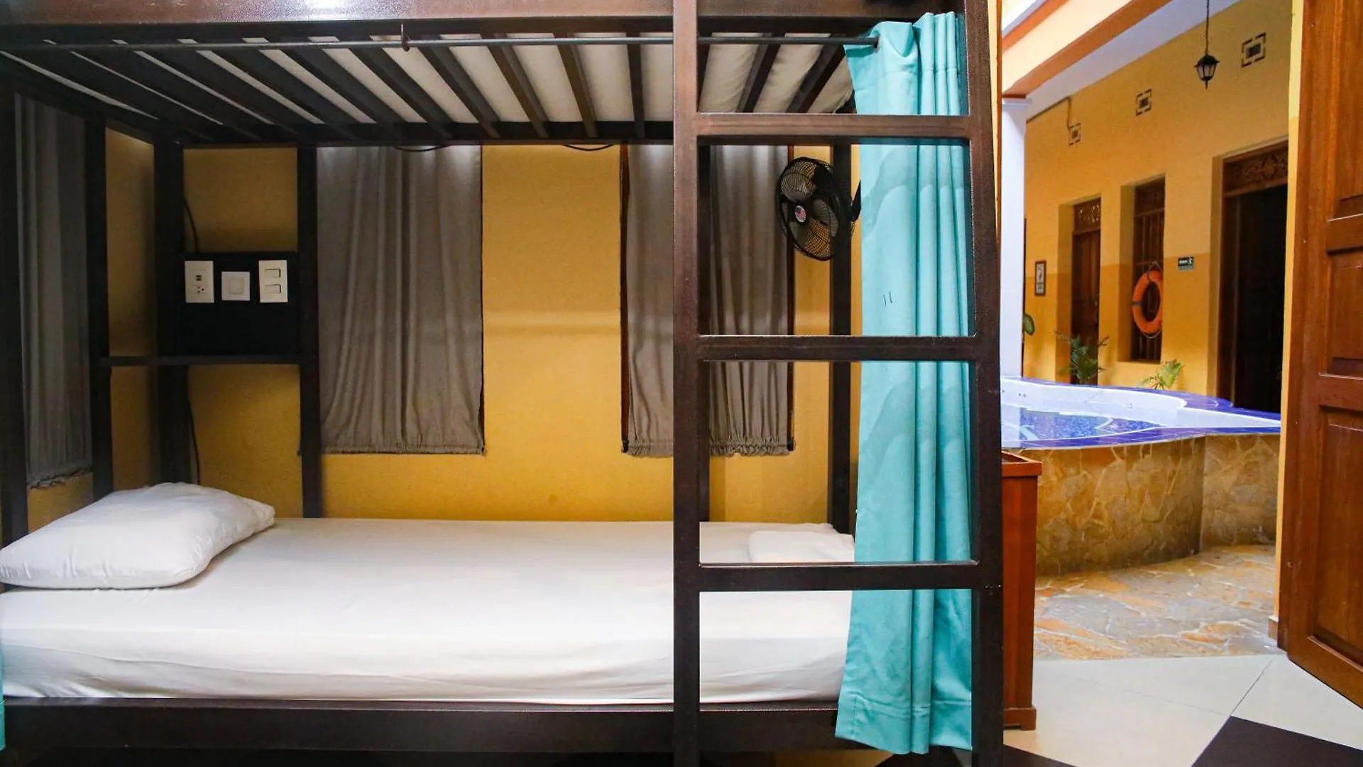 La Brisa Loca Hostel Santa Marta